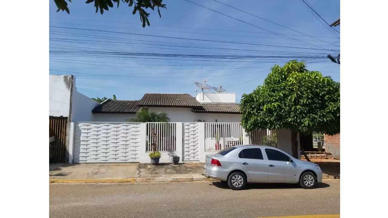 Pai morre ao abraçar filho para defendê-lo de tiros em MT