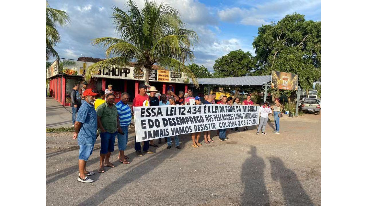 Pescadores fazem manifestação contra lei que limita pesca em MT: 'lutar até o fim'