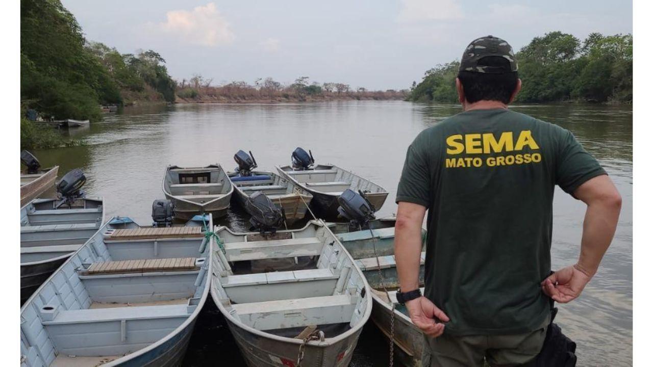 Sema e Polícia Militar conduzem 13 pessoas à delegacia por pesca em local proibido