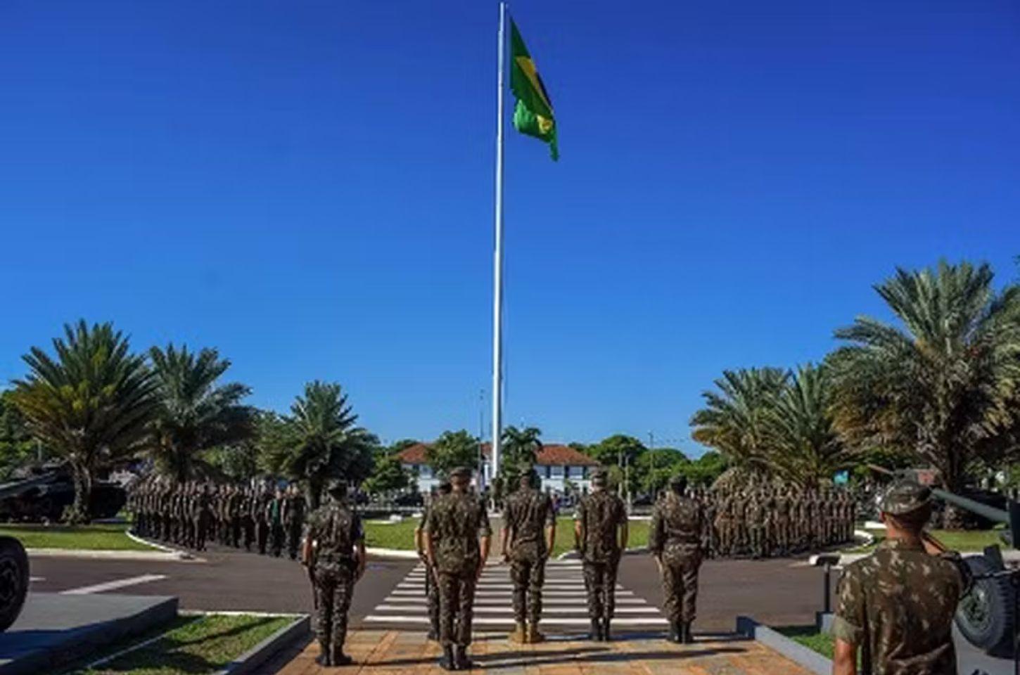 Inscrições para concurso do Exército com salários até R$ 8 mil terminam nesta segunda-feira (15)