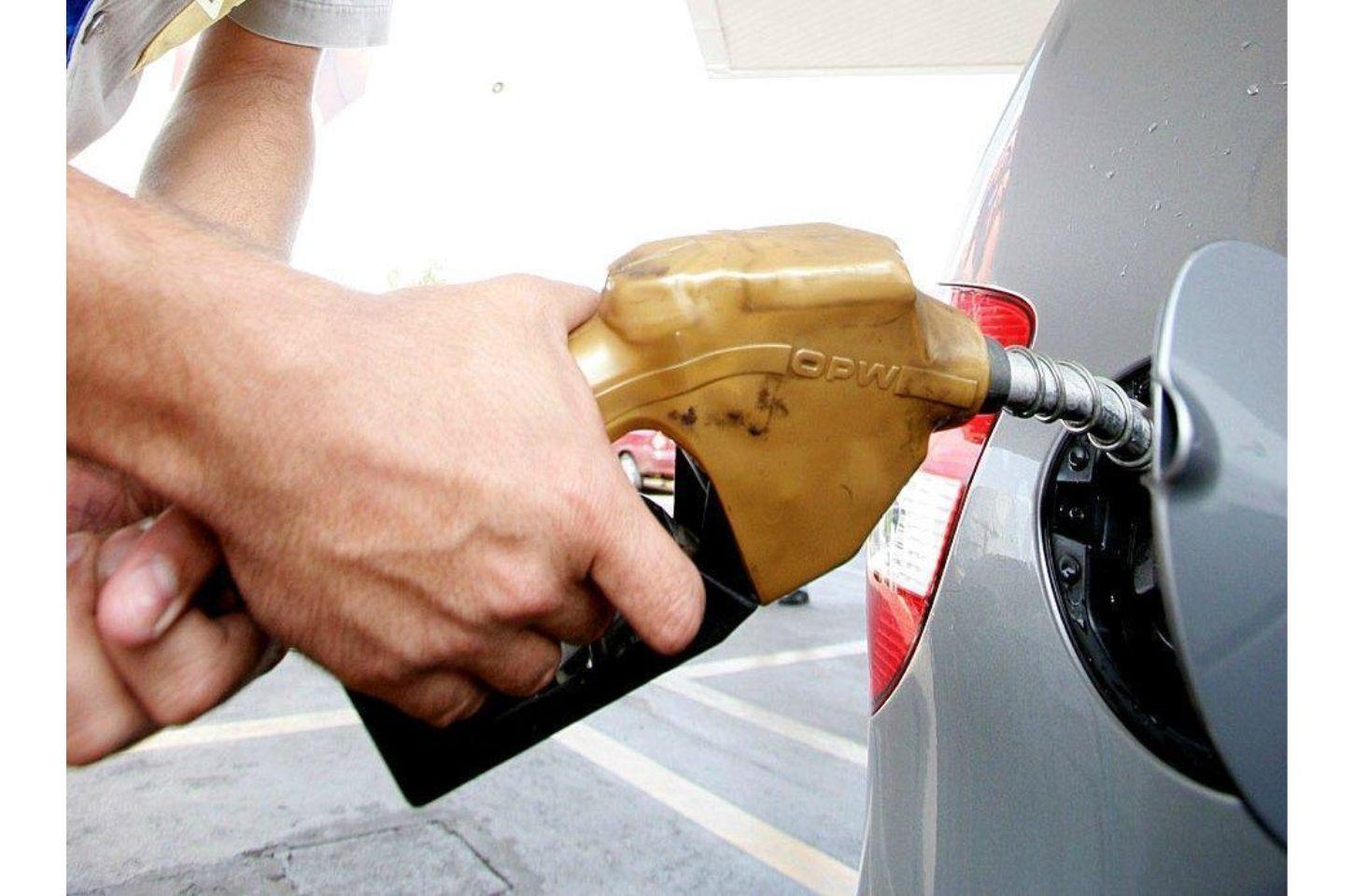 Confaz aumenta ICMS da gasolina em R$ 0,10 por litro; alíquota de R$ 1,47 é a mesma para todos os Estados