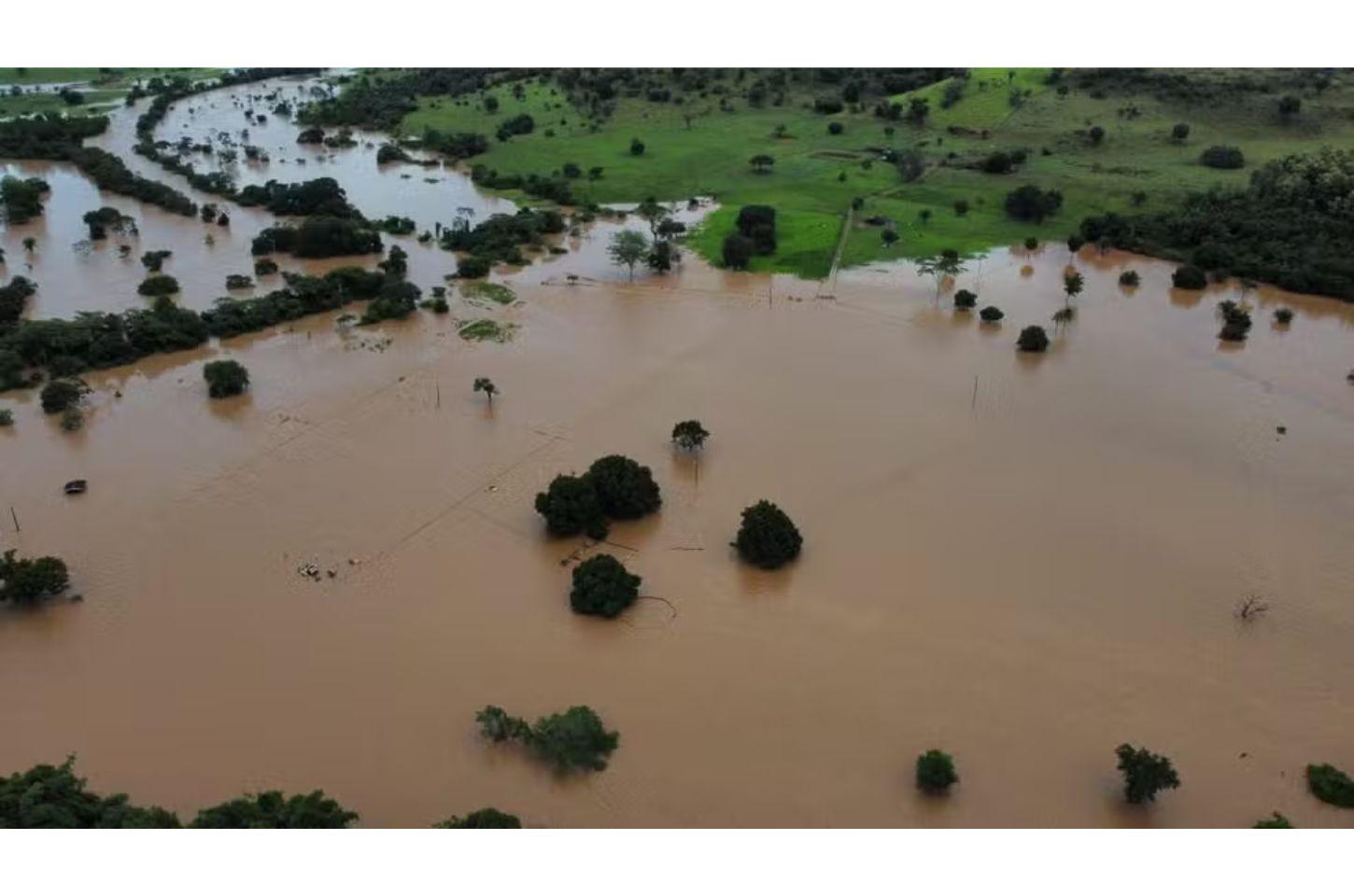 MT tem mais de 30 municípios em situação de emergência por causa das chuvas