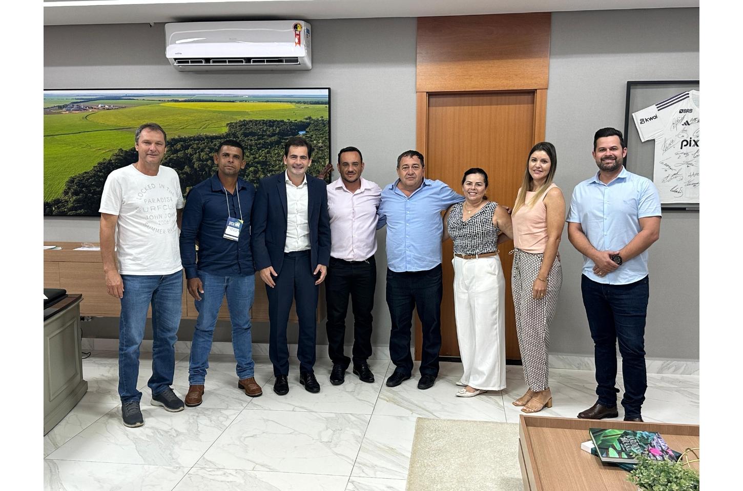 Em Cuiabá prefeito Pascoal confirma R$ 5 milhões para asfaltar ruas do bairro Bom Pastor em Terra Nova do Norte
