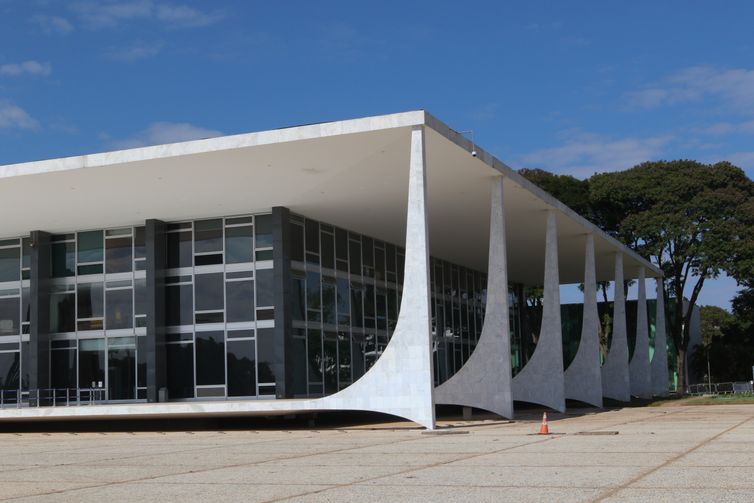 Maioria do STF nega recursos de deputados do PL que viraram réus