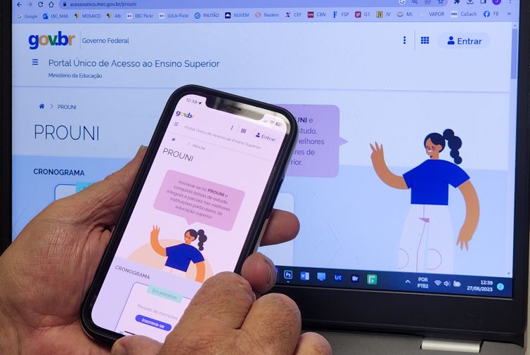 Prouni: convocados da lista de espera devem entregar dados até sexta