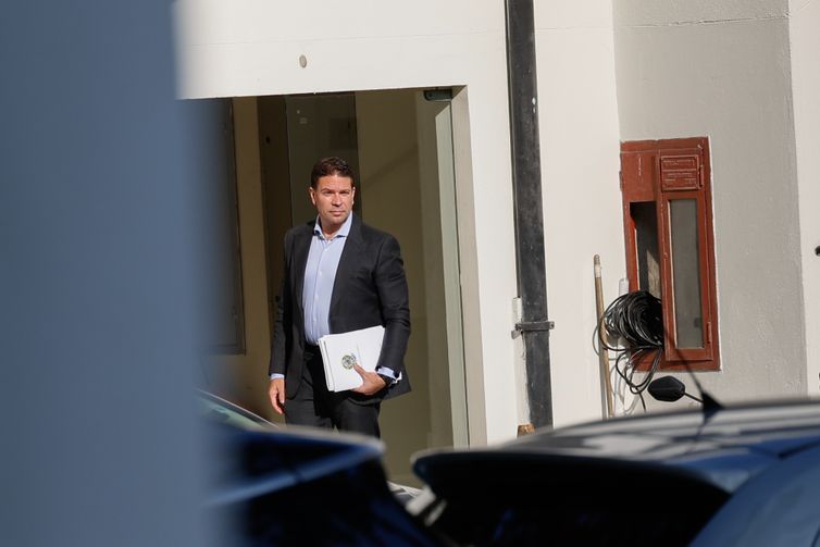 STF diz que Câmara não pode suspender íntegra de ação contra Ramagem