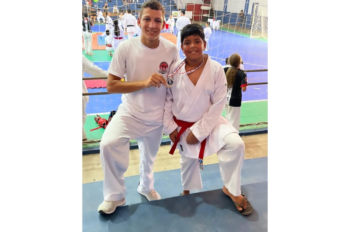 Atletas de Terra Nova do Norte se destacam na Copa Guarantã de Karatê