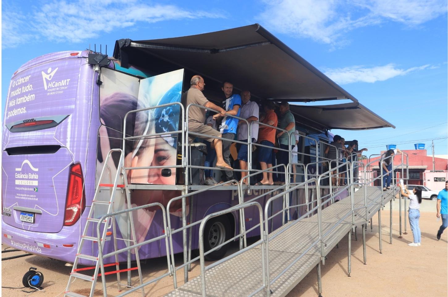EQUIPE DO HOSPITAL DE CANCÊR DE MATO GROSSO ESTÁ EM TERRA NOVA DO NORTE EM UMA IMPORTANTE CAMPANHA DE PREVENÇÃO