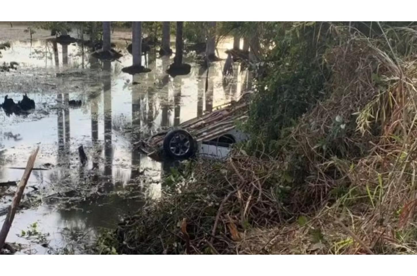 Guarantã do Norte, motorista morre afogado e dois ficam feridos após carro capotar e cair em área alagada