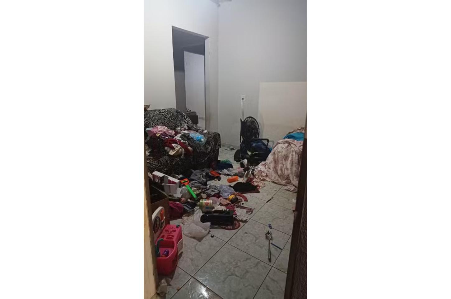 Mulher é presa após invadir casa, tentar roubar bebê e sequestrar filhas de vizinha em MT
