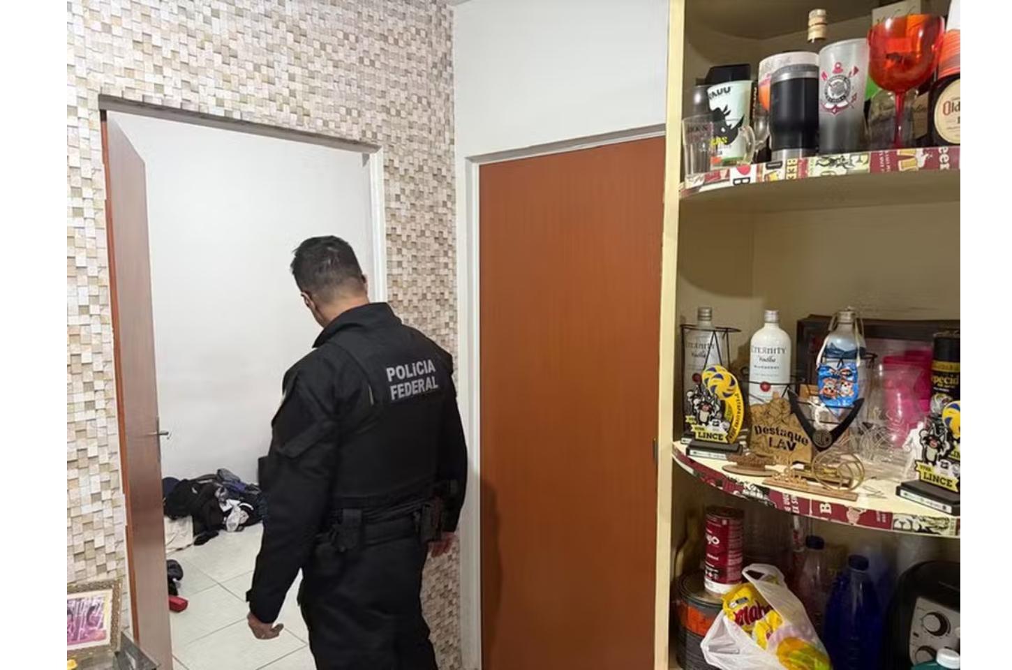 Investigados por tráfico internacional de mulheres para exploração sexual são alvos de operação em MT e outros 2 estados