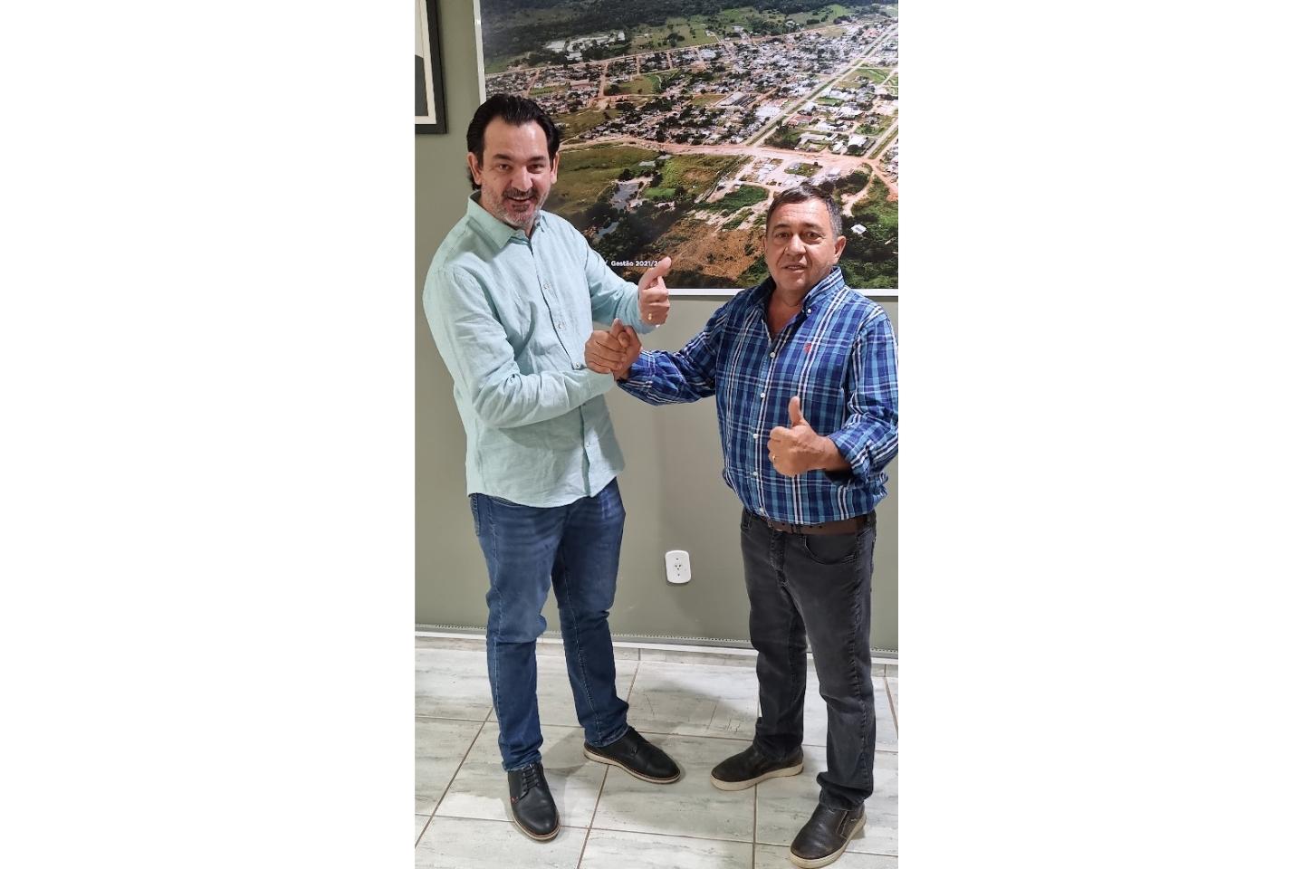 Prefeito Pascoal deixa divergências políticas de lado, prioriza a saúde e aceita retorno do Dr. Barranco como médico do hospital Municipal