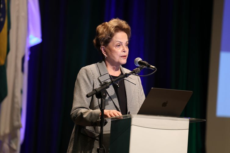 Dilma: Banco do Brics terá 30% da carteira em moedas locais em 2026