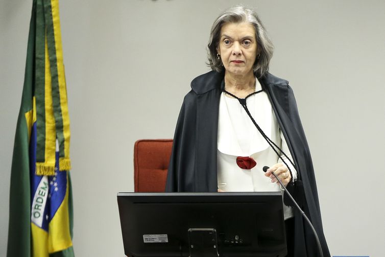 STF tem placar de 4 votos a 0 para manter cautelares contra Bolsonaro
