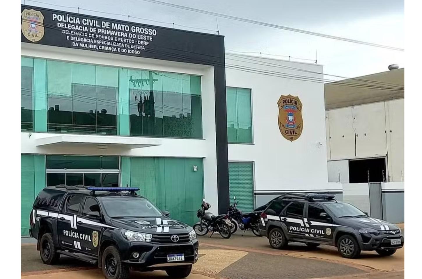 Criança de 2 anos foge de casa durante a madrugada para ir atrás de pai em bar de MT