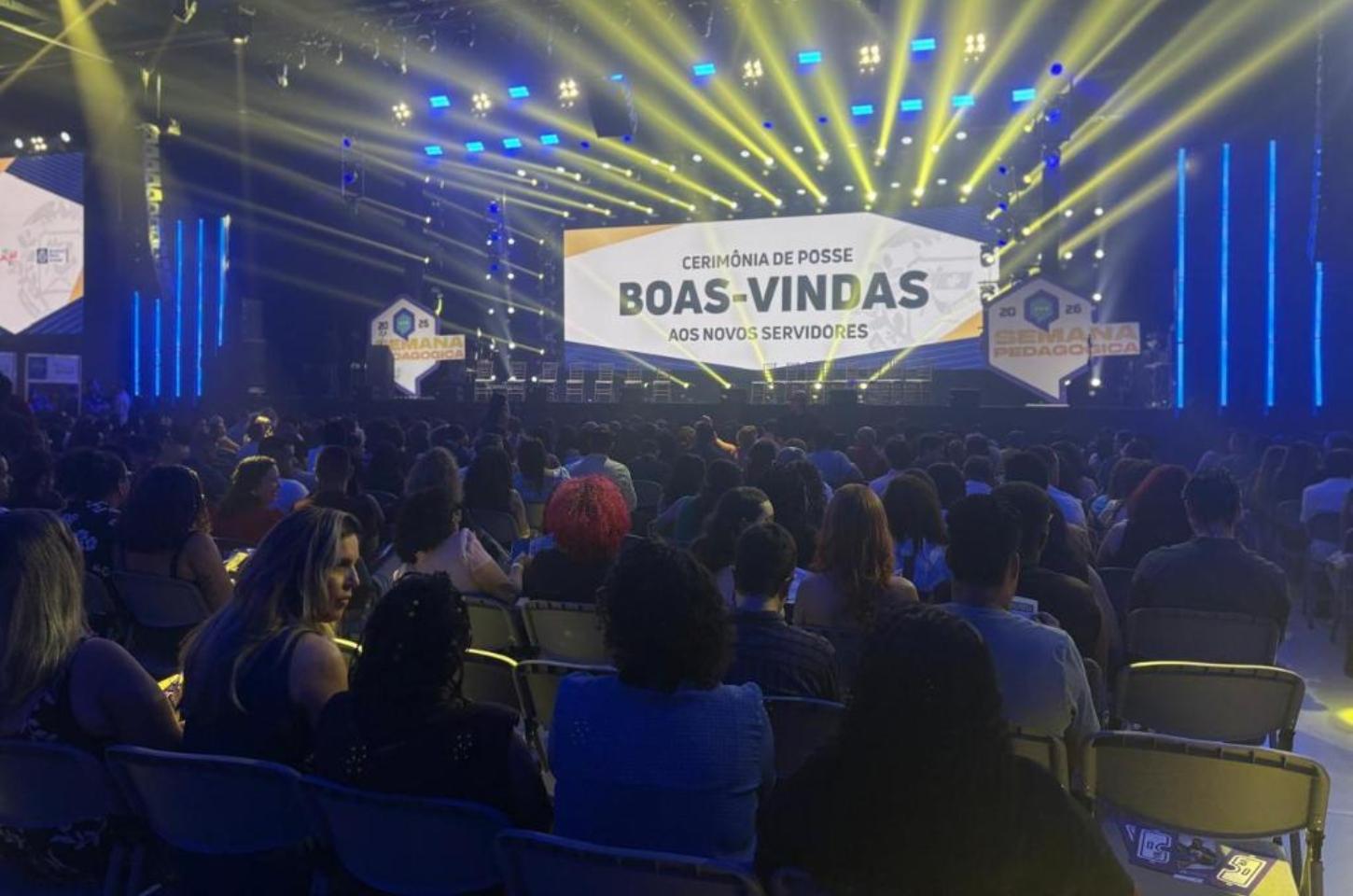 Governo de MT empossa 1.230 professores aprovados no concurso da Seduc