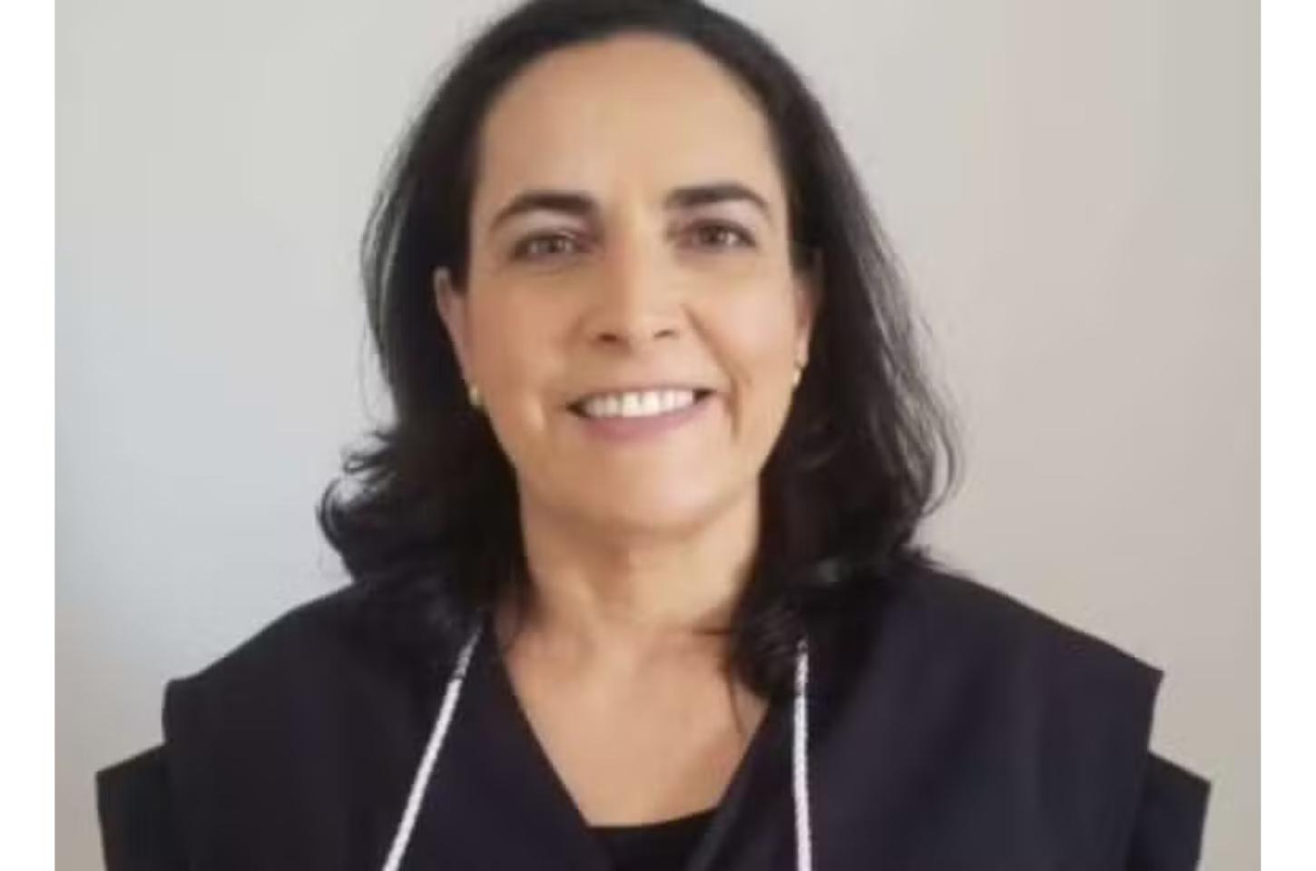 Juíza é afastada por suspeita de favorecer marido acusado de matar bancária em MT