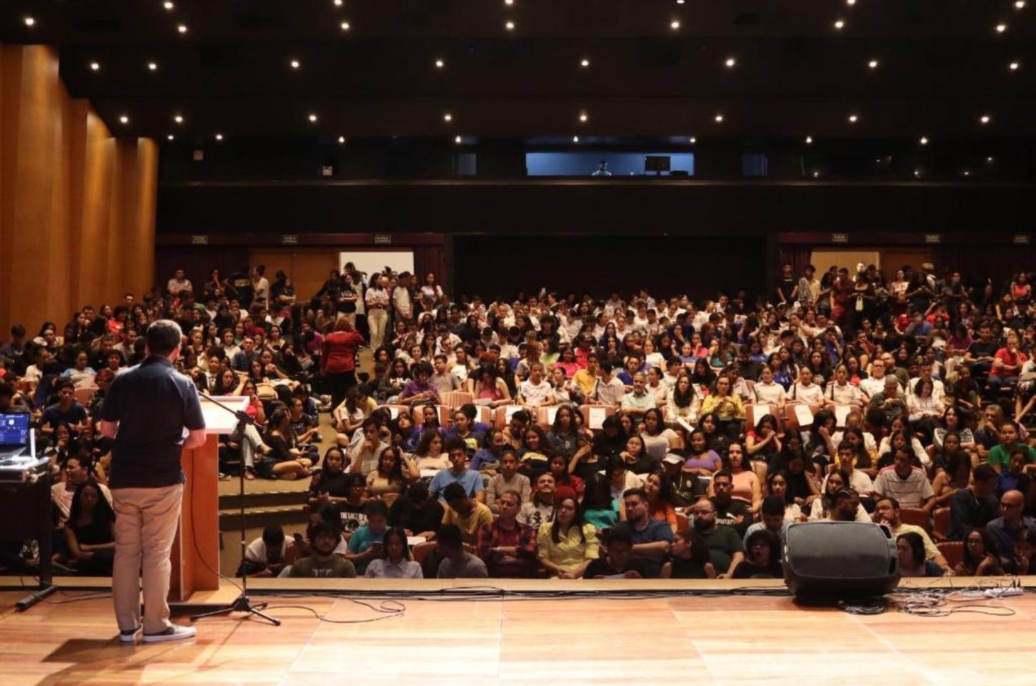 Inscrições para Prêmio Redação Nota 1.000 encerram nesta sexta-feira (13)