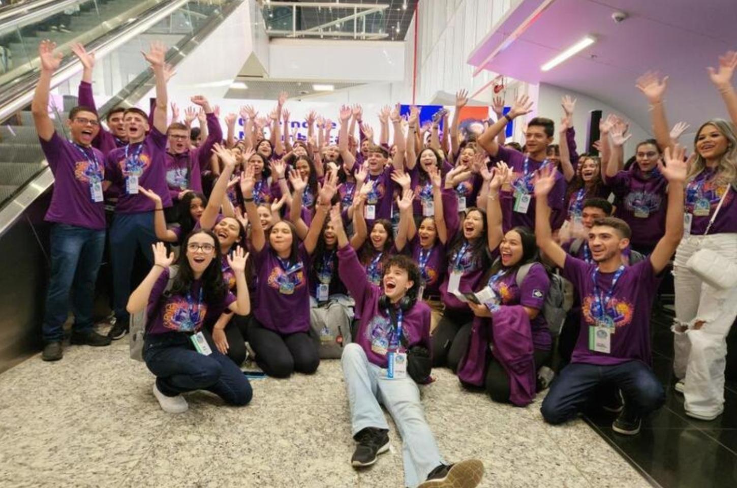 Seduc divulga resultado preliminar de estudantes que participarão de intercâmbio na Inglaterra neste ano