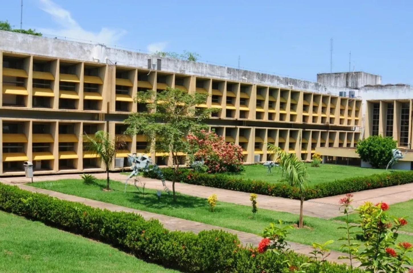 Servidores administrativos da UFMT iniciam greve e pedem melhores condições de trabalho